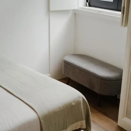 아파트 Charming With Ac, Next To Metro Station 포르투